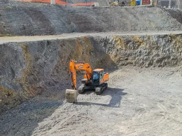 Akyurt Bina Etrafı Kazımı